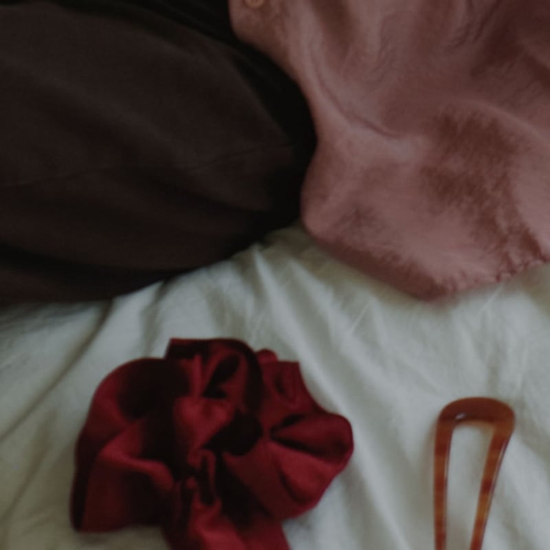 objet213 Silk layered scrunchie (2 colors)