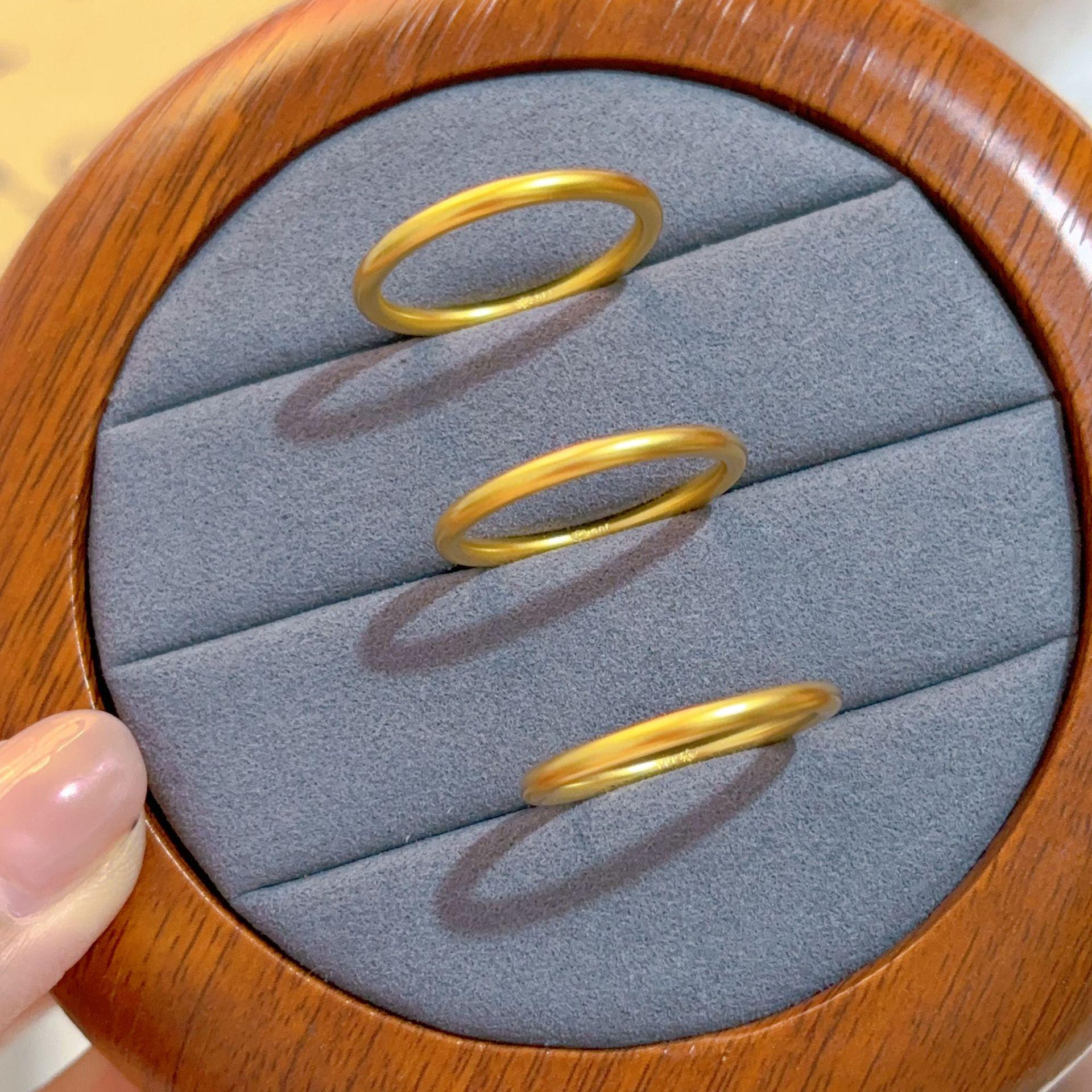 

Изысканный браслет Heritage Lotus из песочного золота: Элегантное украшение для руки в подарок девушке или маме