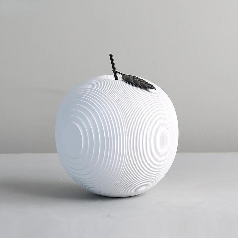 High-End Linie Apfel Birne Harz Handwerk Schwarz Weiß Dekoration Kreativ Wohnzimmer Arbeitsplatten Obst Skulptur Heimdekor Geschenk