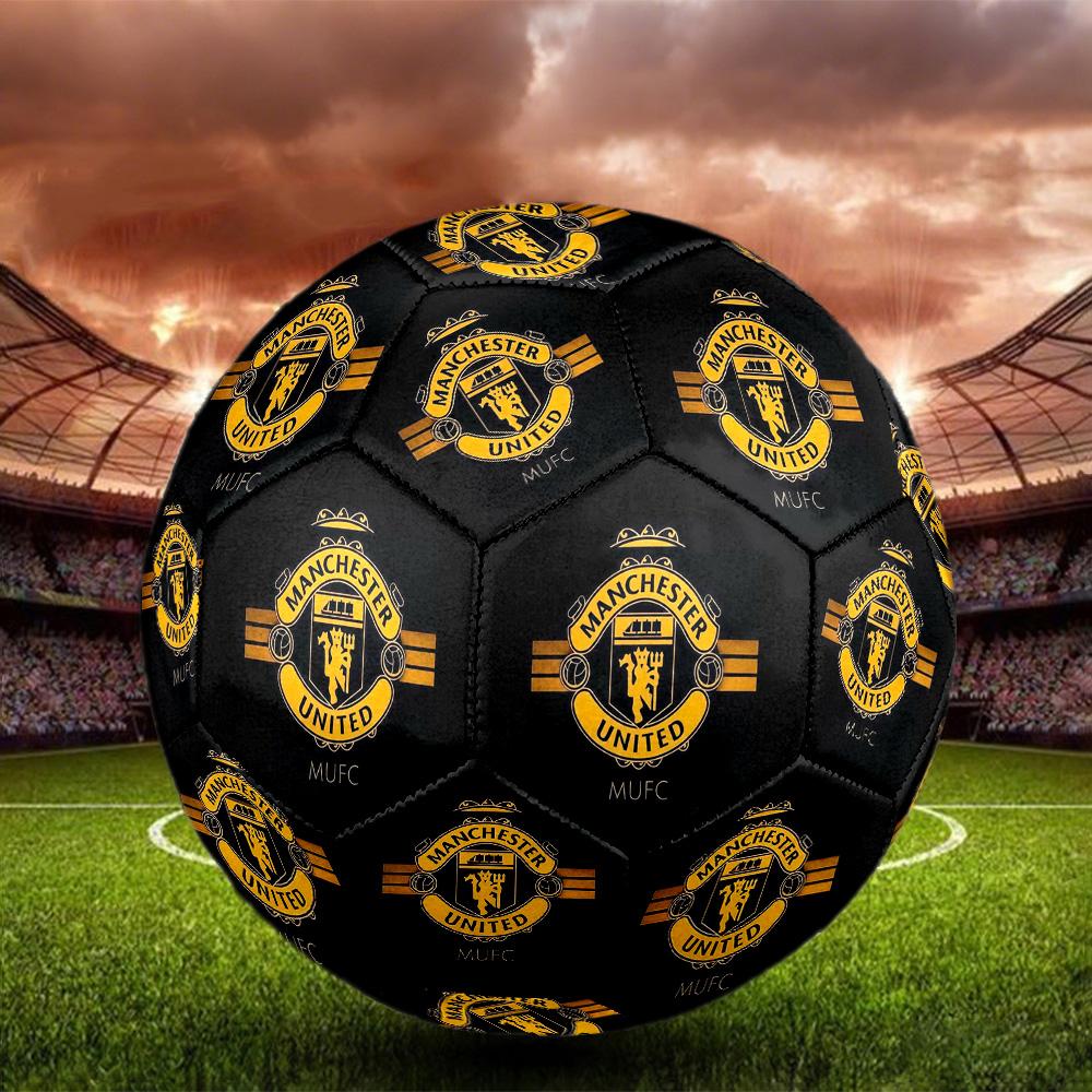 Man Utd logoSoccer Ball Colorful All Ages Machine Stitched PVC Competition Ready Durable High-Bounce
