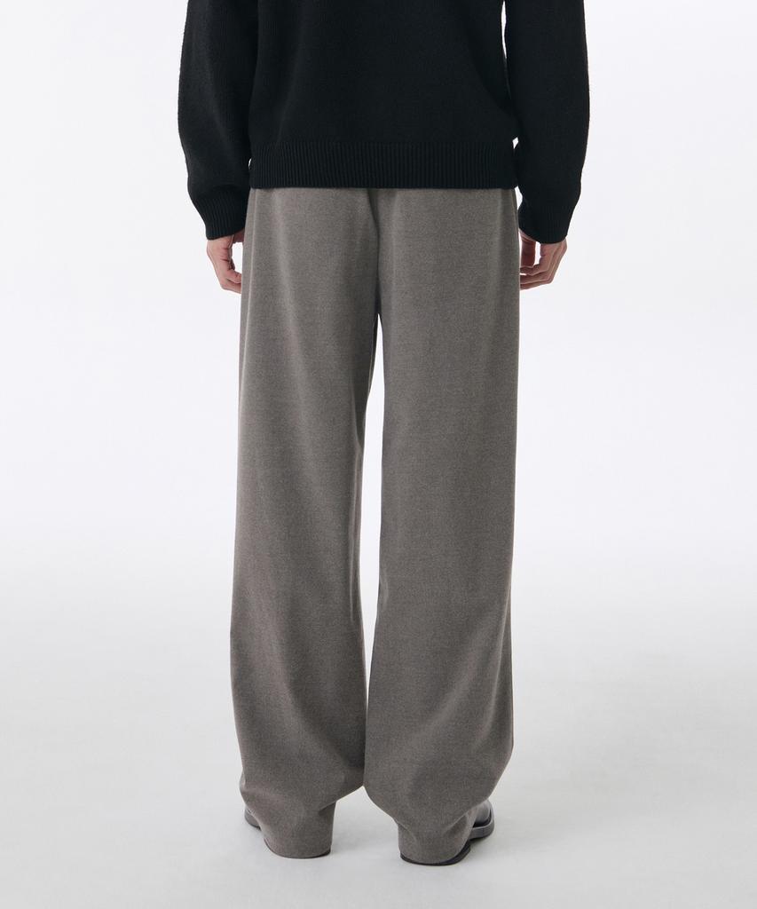 Musinsa Standard Brushed One-Pleat Wide Elastic Slacks [Heather Beige]