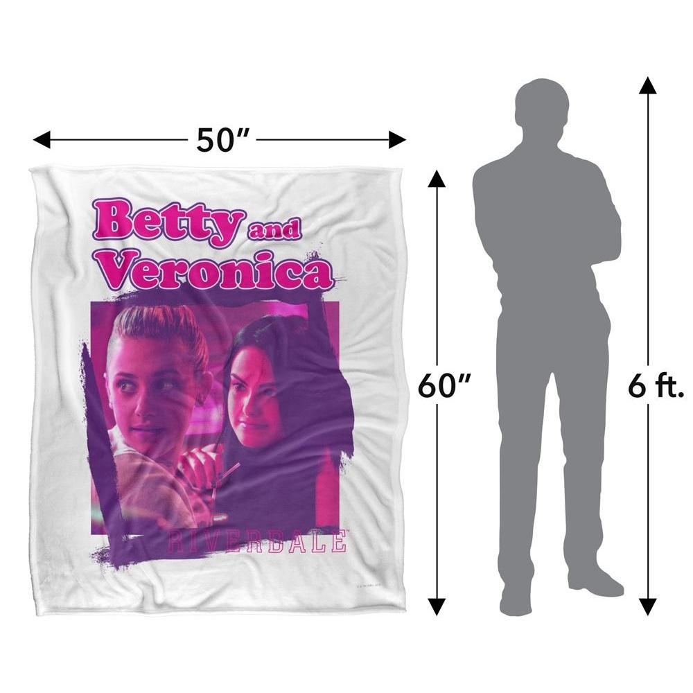 Riverdale Betty & Veronica Blanket