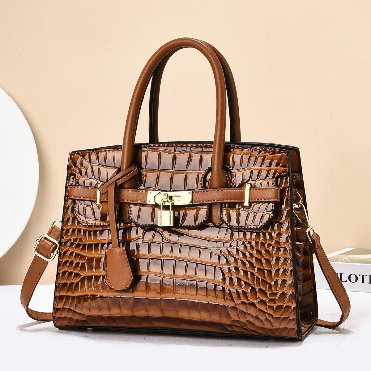 Crocodile Pattern Advanced Sense of Atmosphere Soft Durable Fashion Exquisite Lightweight Commuting Outdoor Beach Crossbody Shoulder Handbag 2540₽