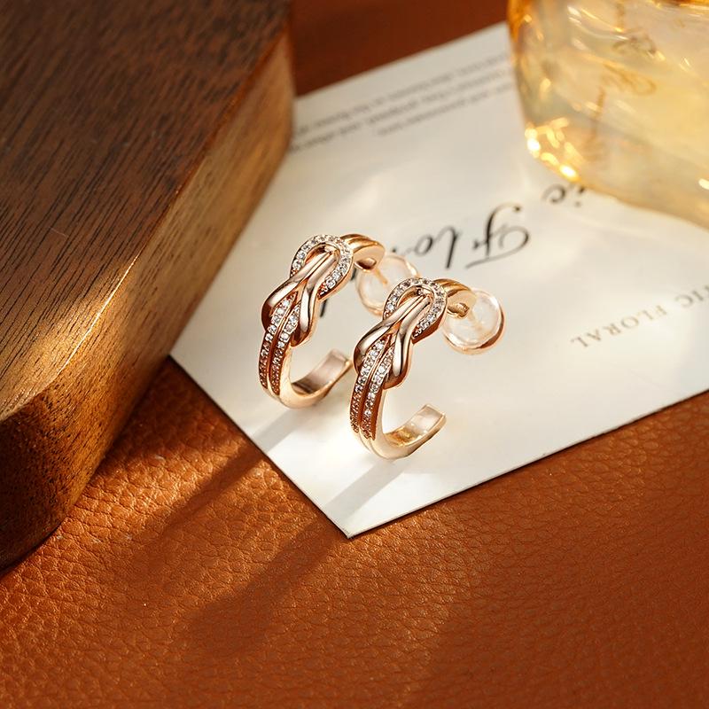 

Набор ожерелья и серег «Бесконечность подкова из розового золота» 18K