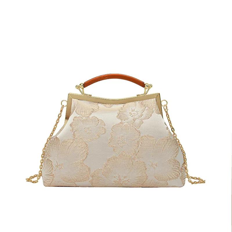 Embroidered Chinese Flower Shoulder Crossbody Bag Vintage Elegant Evening Clutch Bag Phone Bag with Chain Strap and Shield Buckle
