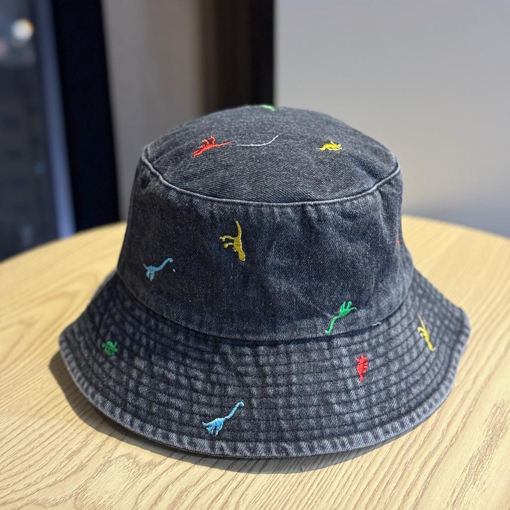 Korean-style cartoon embroidered denim bucket hat for women, fashionable and versatile, stylish for going out, casual and textured, makes the face
