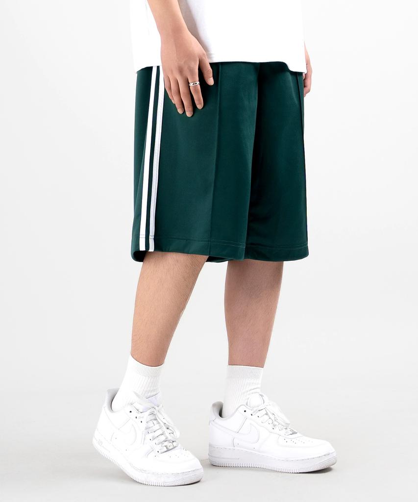 UNDEROFF Wide Pintuck Track Line Bermuda Shorts Green