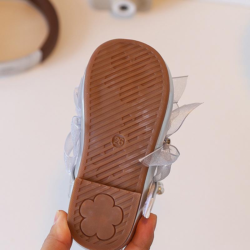 Directly Supplied Girls' Lace Bow Princess Shoes, New Spring and Autumn Children's Shallow Soft-soled Comfortable Leather Shoes