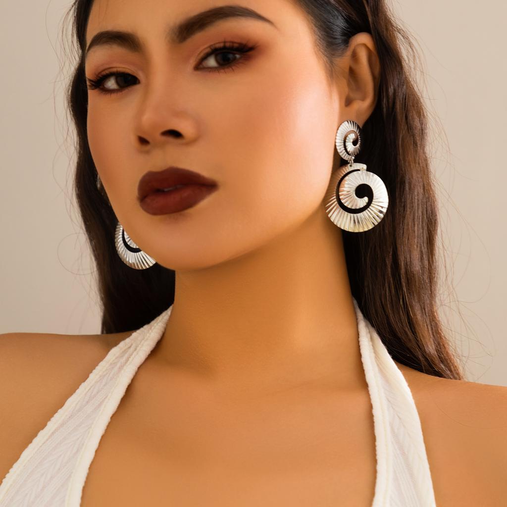 Exaggerated Big Hollowed Out Round Pendant Earrings for Women Trendy Large Drop Earrings 2026 Fashion Jewelry Accessories Female
