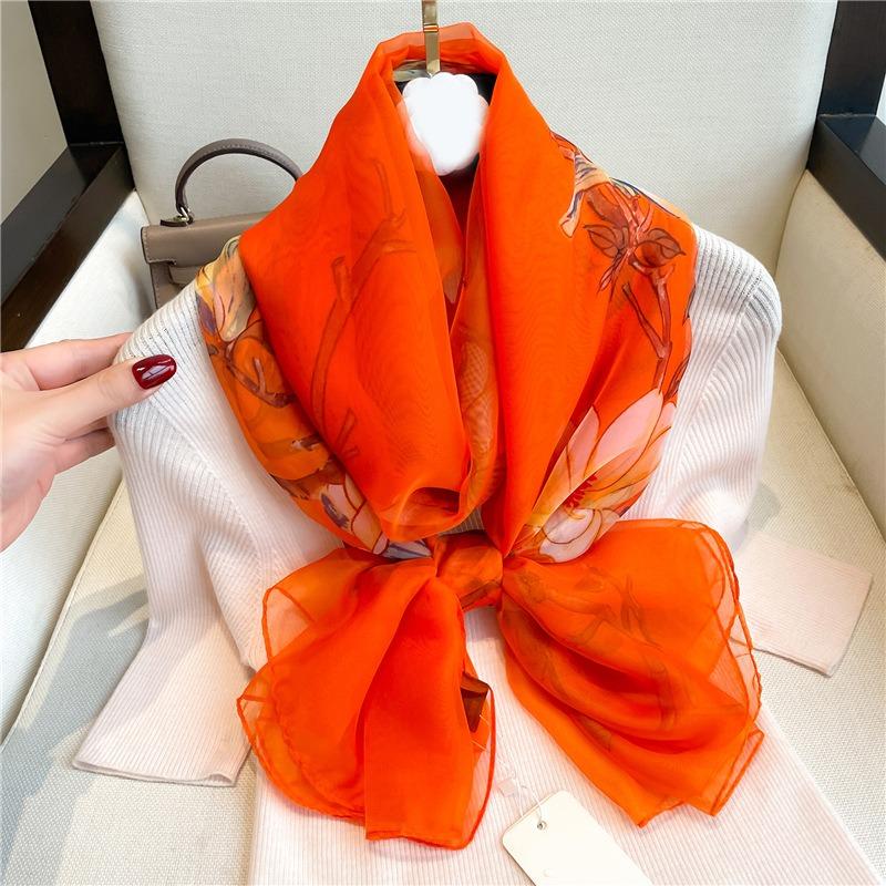 Simulation Silk Large Shawl, Soft Yarn Scarf, Women's Large Size Fashion Fashion Flower Commuting Sun Protection, Light Luxury Silk Scarf