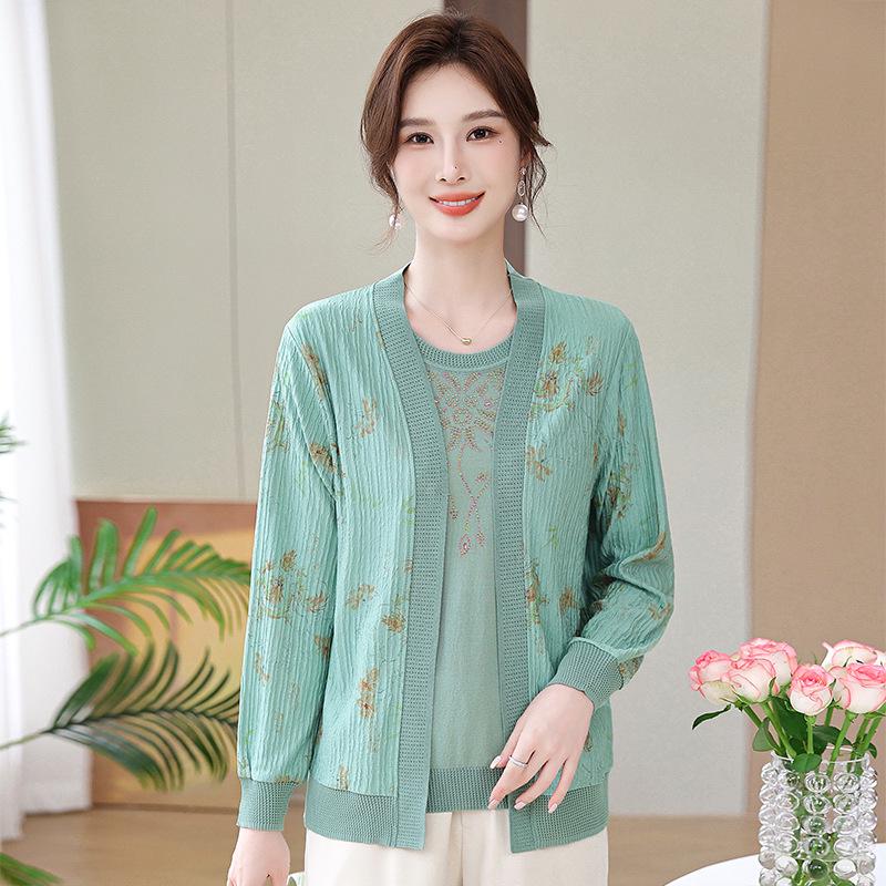 

Spring & Autumn Knit Cardigan Set: Long Sleeve Cardigan and Short Sleeve T-shirt for Middle-aged & Elderly Women 5XL (150-165 jin) зелёный