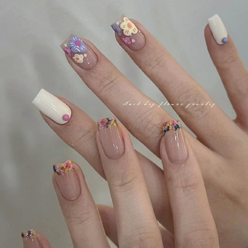 Dried Flower Nail Charms Set 12 Mixed Colors Natural Nail Decoration Grid for Professional Nail Art Salon one size