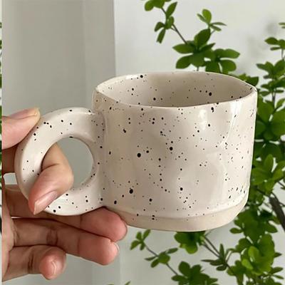 Nepravidelný hrnek se skvrnitým inkoustem Korejský styl Šálky na kávu ve stylu Instagram Přenosný keramický hrnek