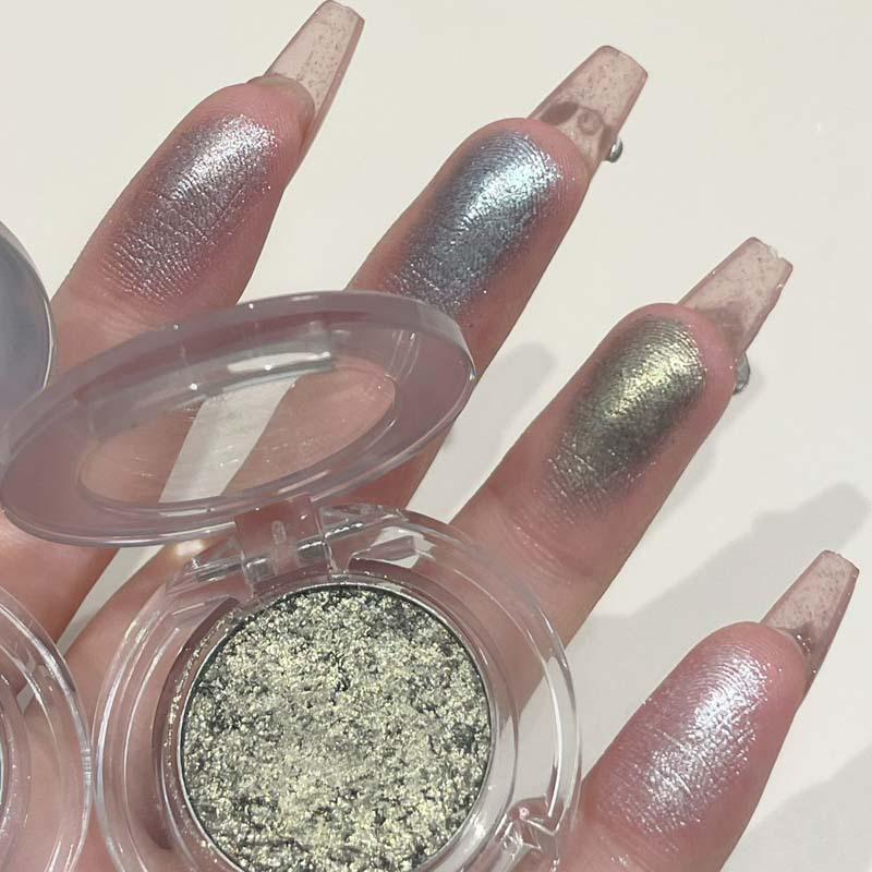 FAICCIA Fei Xi Kaleidoscope Glitter Eyeshadow: Shimmering Moonlight Highlighter.