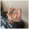 Fashion versatile high-end shoulder bag women's new niche bucket bag commuter messenger bag