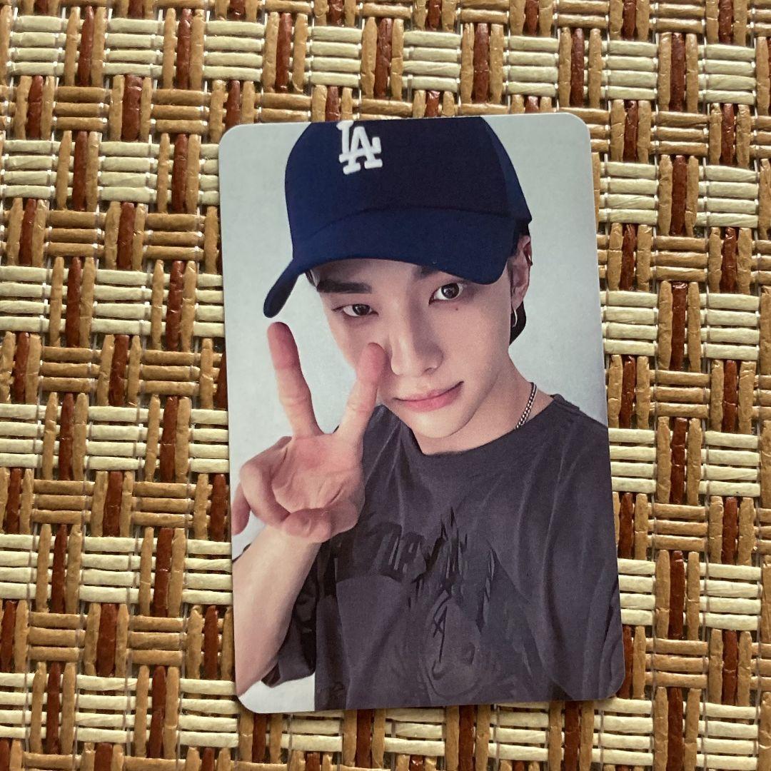 

[USED] Hyunjin Stray Kids Kwave Stay trading card