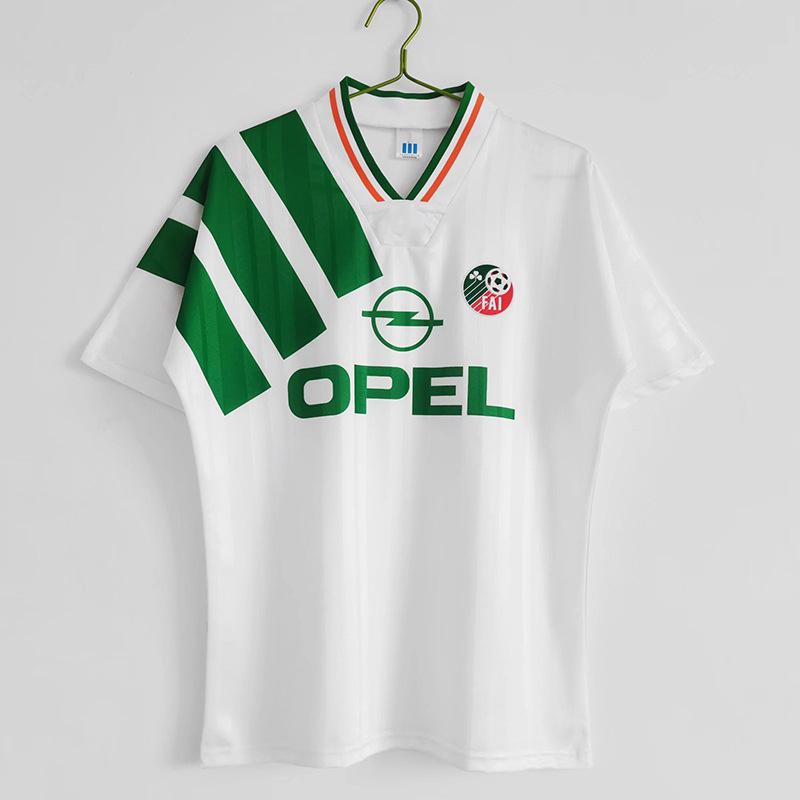 Alle Ligen AC Chelsea Fußballtrikot Argentinien Inter Mailand Brasilien Deutschland England Trikot Lieferung Retro-Trend