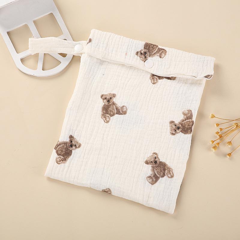 European and American Popular Multifunctional Mommy Bag: Outdoor Diaper, Baby Bottle, and Stroller Organizer.