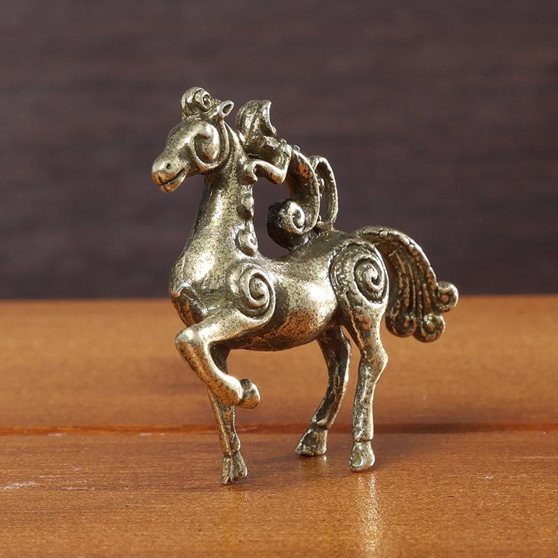 Metal Horse Figurine, Solid Desktop Decorative Craft, Antique Bronze Miniature Model Of The Twelve Zodiac Animals.