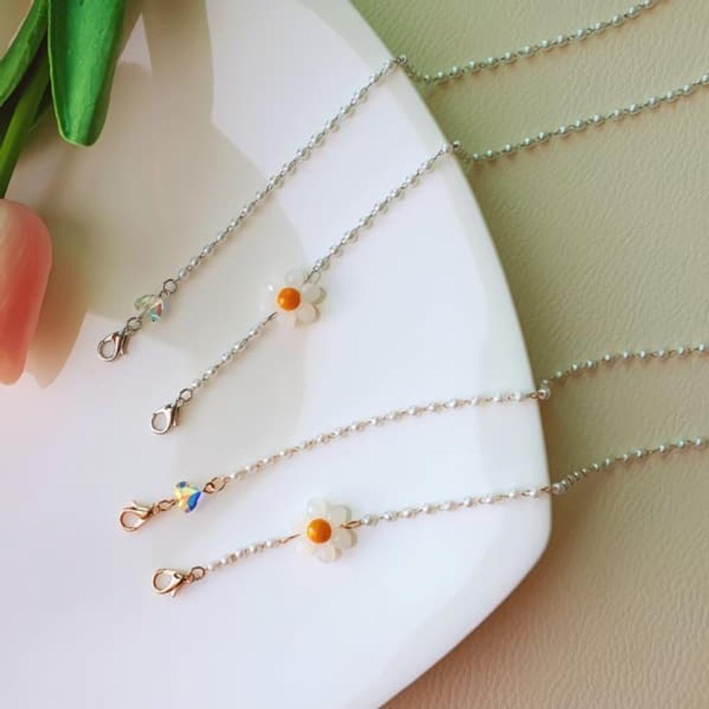 Women's White Beaded Flower Pearl Mask String Layered Necklace