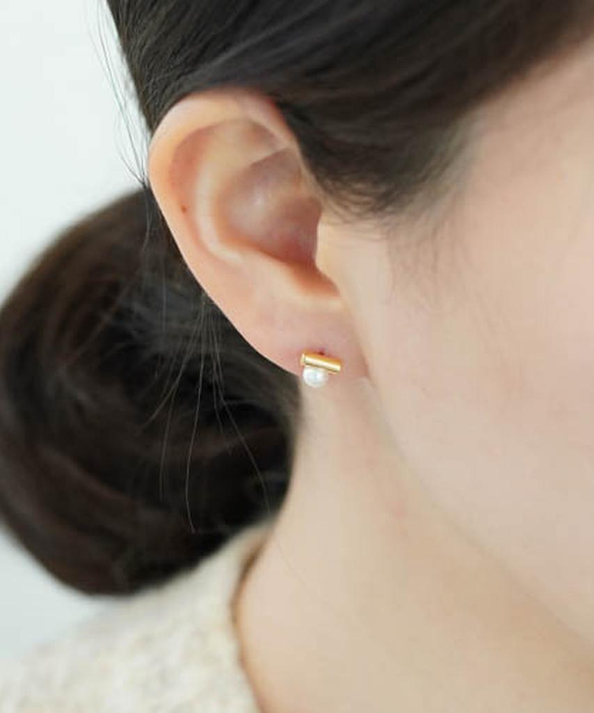 Alleun Silver 925 Swarovski Pipe Bar Bold Pearl Earrings