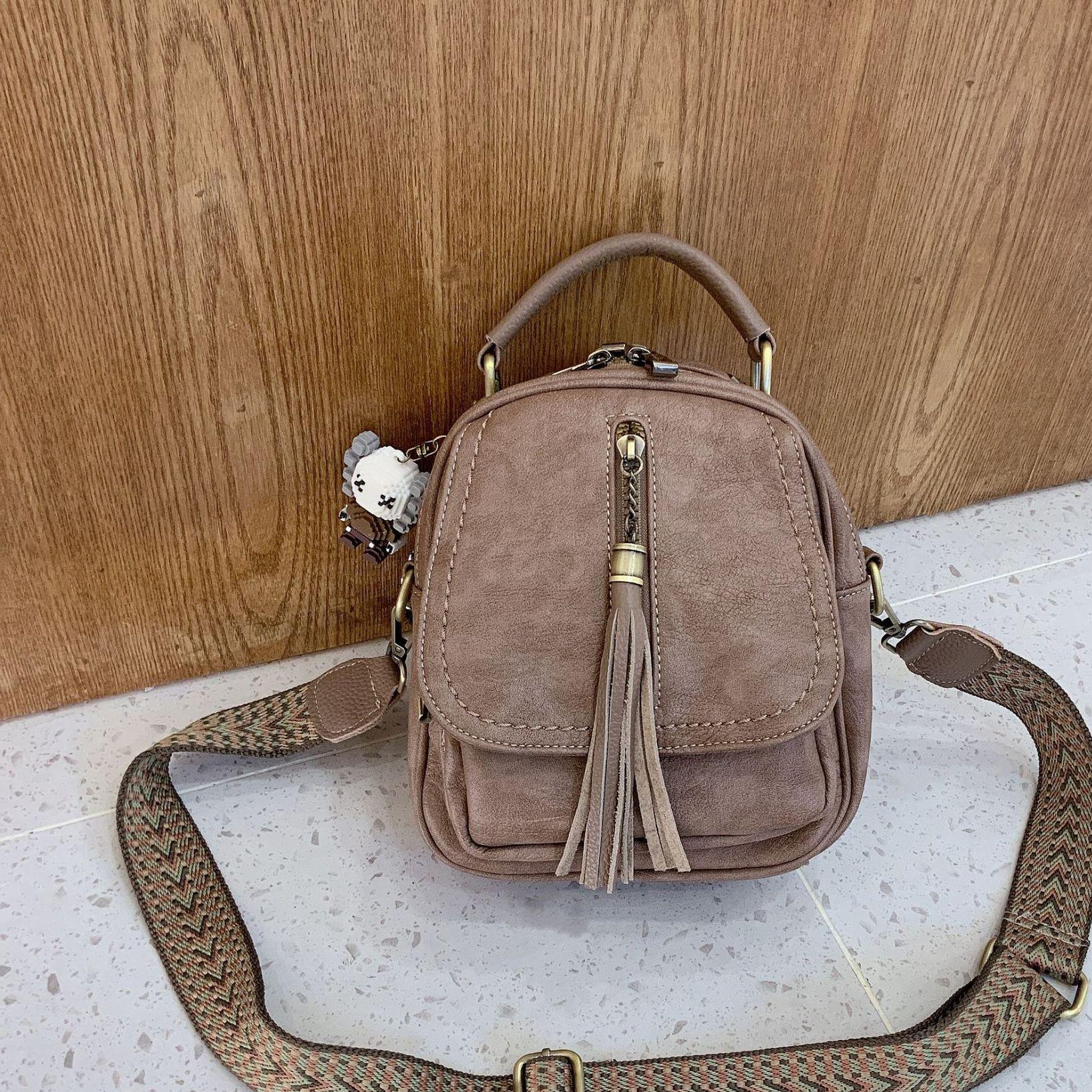 Многофункциональная повседневная женская сумка универсальный рюкзак модная сумка через плечо на одно плечо рюкзак из мягкой кожи 3554₽