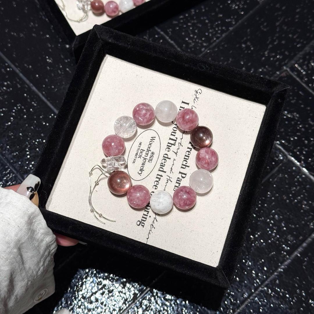 

Браслет-китиця Сніжинка Рожева Бабуся з натурального кварцу та лепідоліту