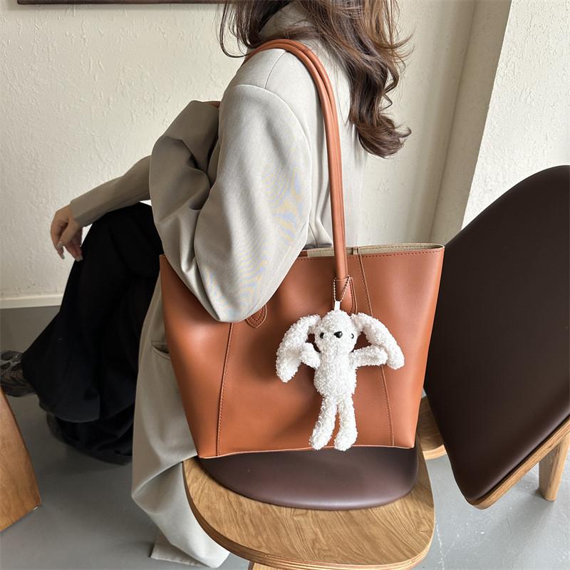 Stylish Retro Simple Tote Bag For Women With Large Capacity Perfect For Commuting