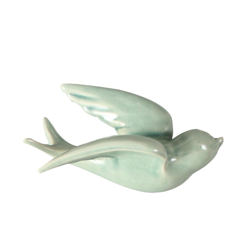 

1 Pcs Colorful Swallows Wall Mounted Hanging Decoration Crafts Nordic Ceramic Wall Mount Hanging Ornaments For Home Wall Decor (as the picture,small)