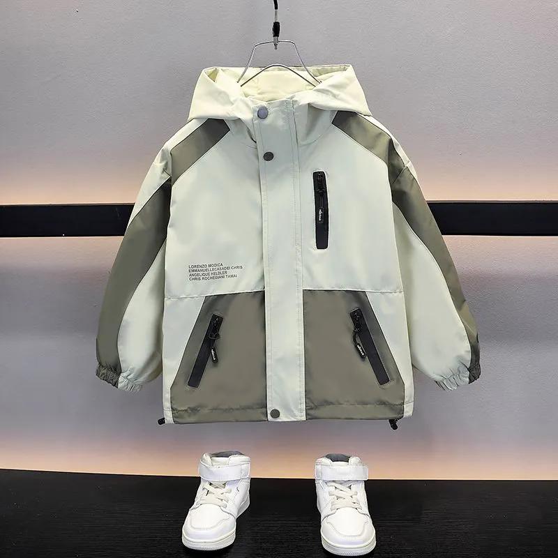 Boys Wear A Storm Jacket Outside Loose Trench Coat Children's Coat Spring and Autumn