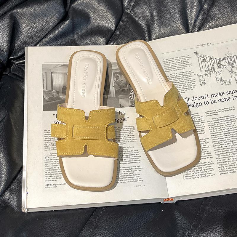Korean version of Xiaoxiangfeng slope heel cool slippers, wearing versatile fashion with skirts, one-word slippers, summer soft-soled beach shoes