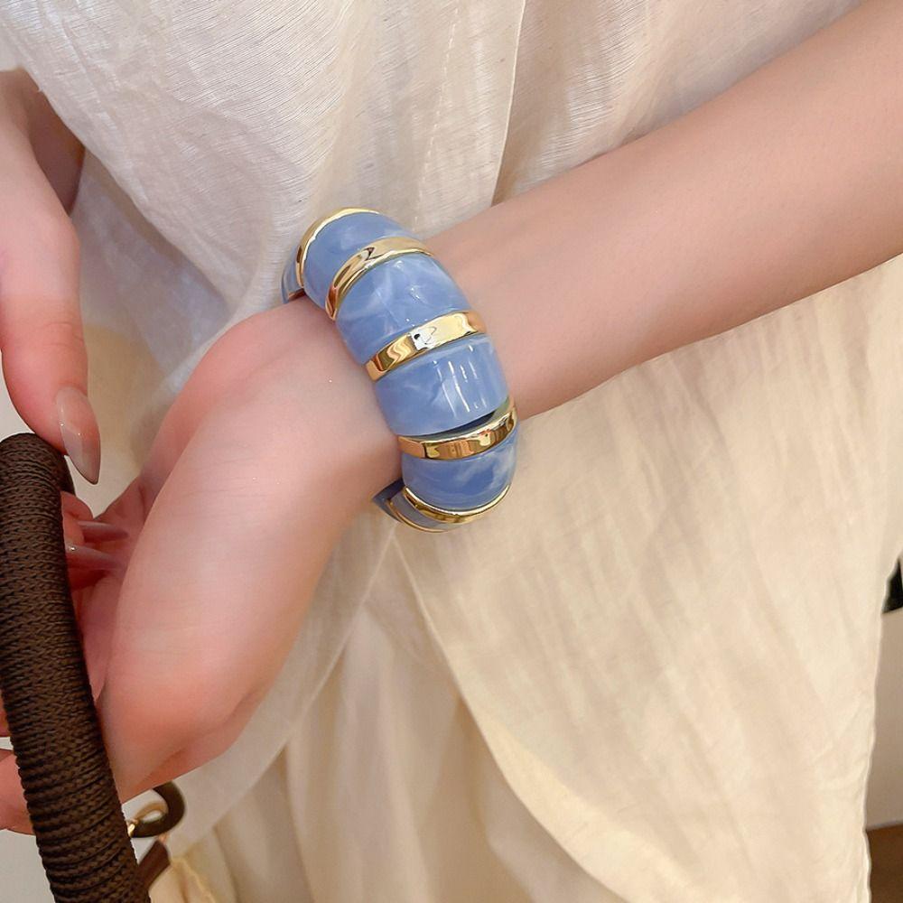 Europe American Style Elastic Bracelet Resin Exaggerated Bracelet Unique Acrylic Bangle Gift