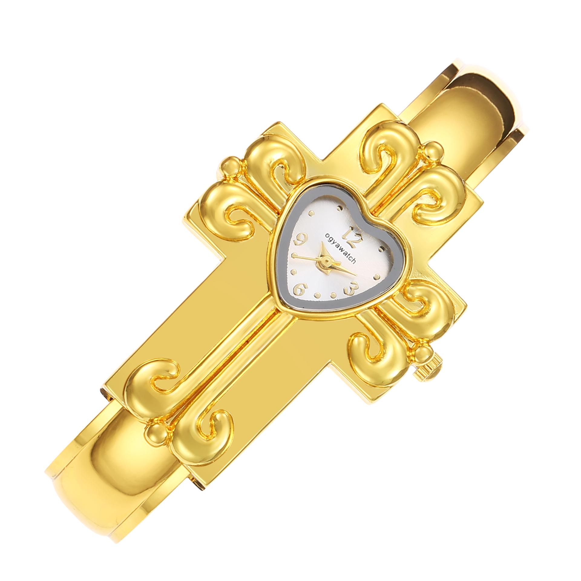 2026 European & American Retro Heart Bracelet Quartz Watch