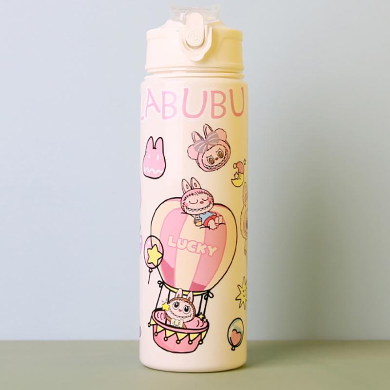 

1 шт. 750 мл Милая мультяшная бутылка для воды Labubu, герметичный пластиковый стакан с соломинкой, портативный для путешествий на открытом воздухе, школы, кемпинга