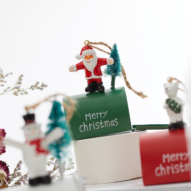 Christmas Wrought Iron Decoration Cottage Mailbox Hanging Decoration Window Display Pendant Home Decoration