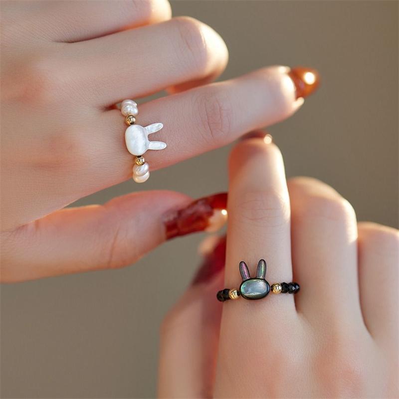 Simple Design Cute Rabbit Beaded Ring for Women Black And White Beads Animal Finger Ring Party Aesthetics Jewelry Accessories
