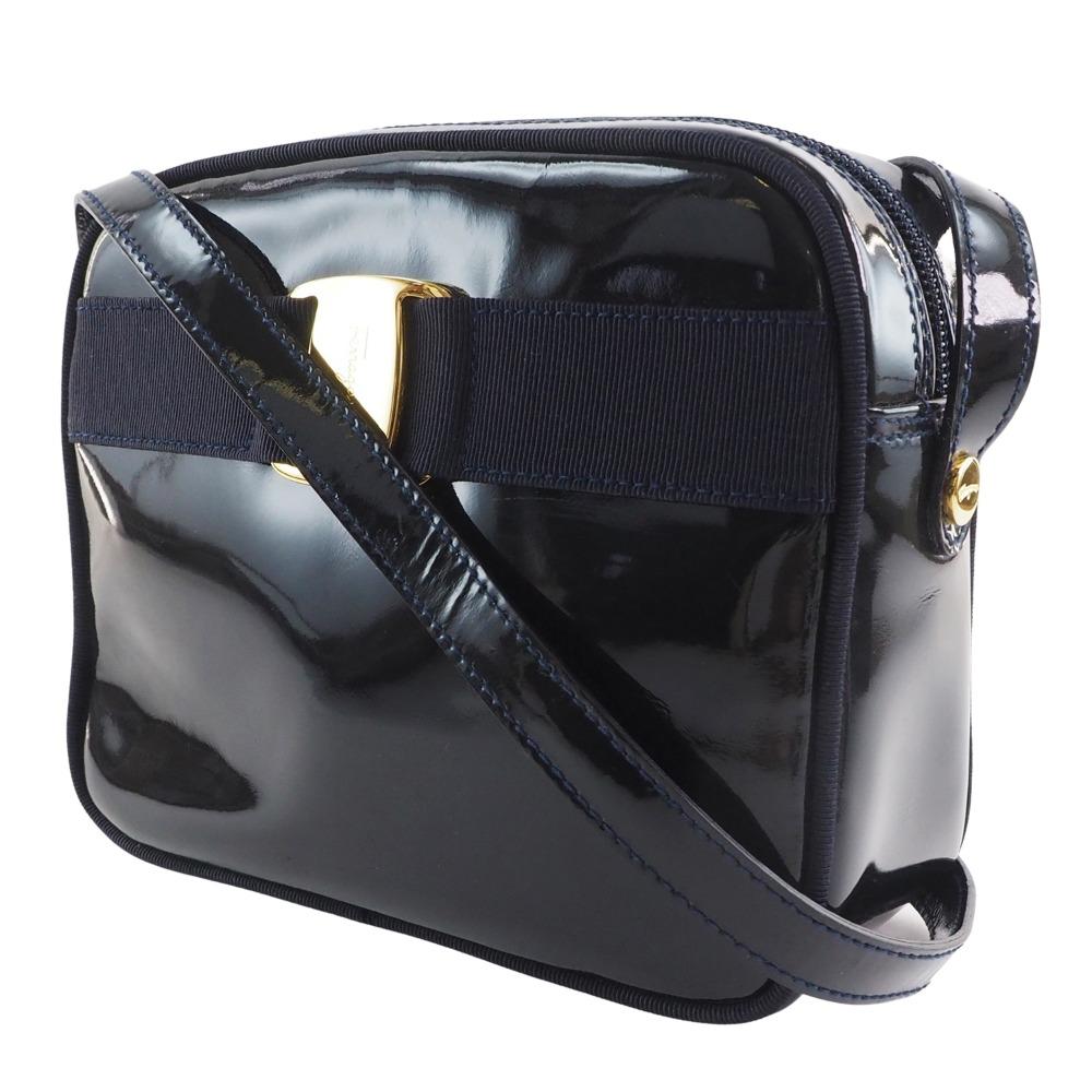 Salvatore Ferragamo Vala Shoulder Bag DE-21 3096 black Patent leather Women Used