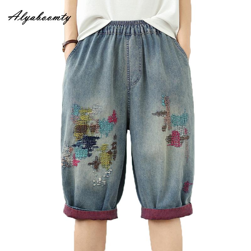 Korean Style Summer Women Harem Denim Capris Elastic Waist Light Blue Embroidery Short Jeans Vintage Stylish Elegant Ladies' Capris
