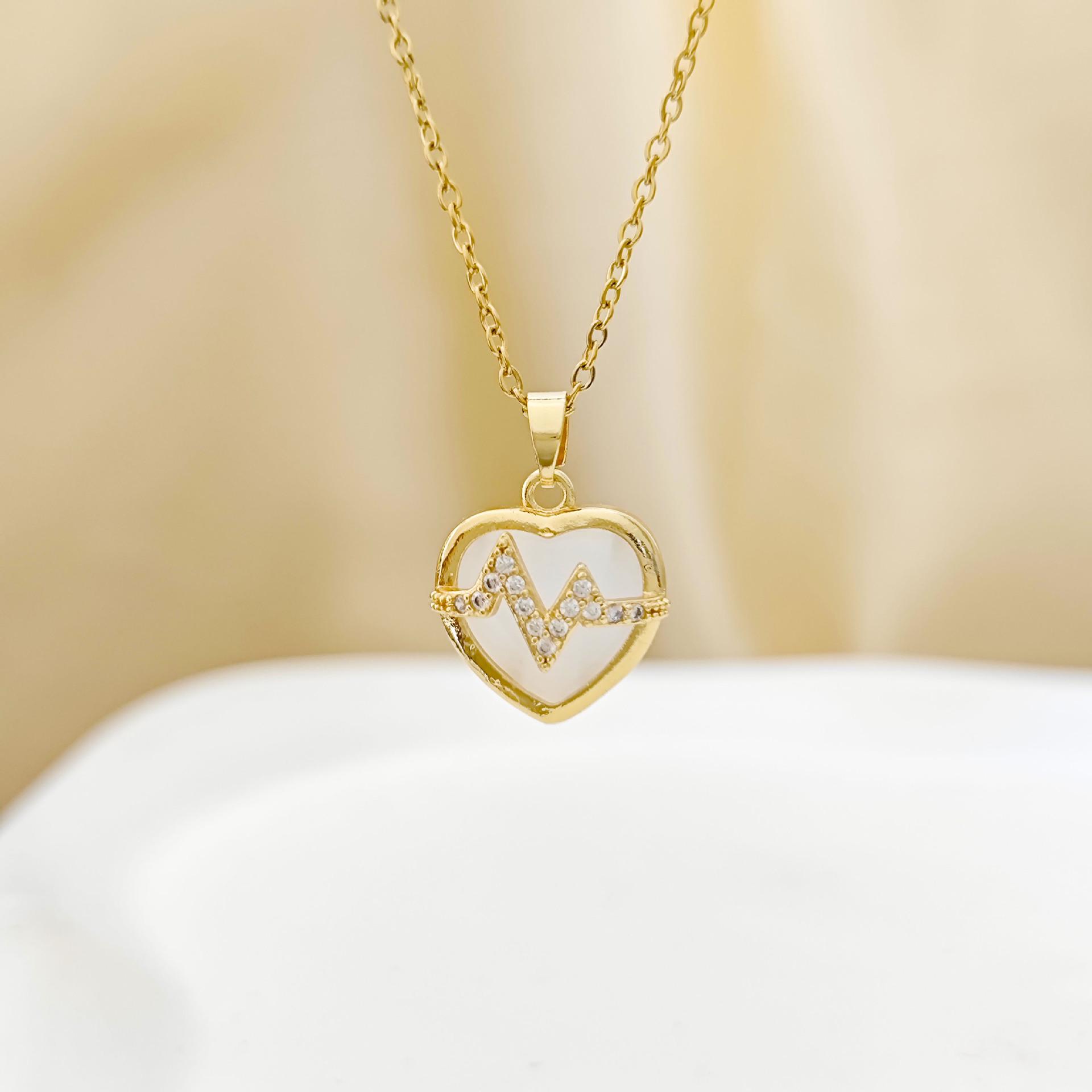 Cat s Eye Heart Necklace: Elegant Light Luxury Versatile Heartbeat Frequency Chain Jewelry Gift for Women