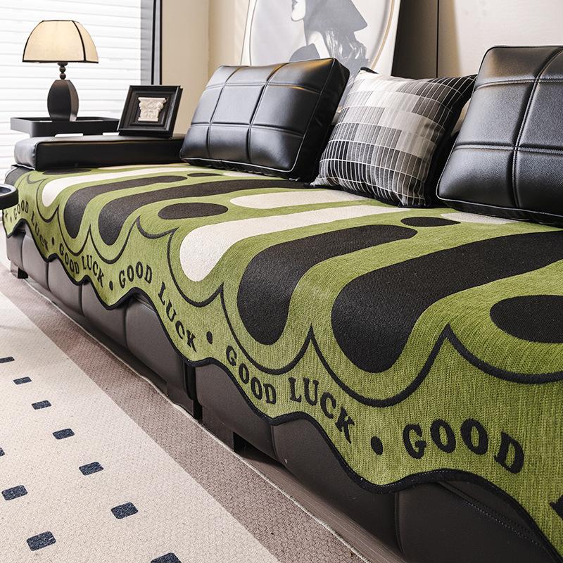 

Скандинавская шенилловая подушка для дивана универсальна для всех сезонов Новая подушка для сиденья с волнистым краем Нескользящий чехол для дивана Кросс-бордер 90*90cm