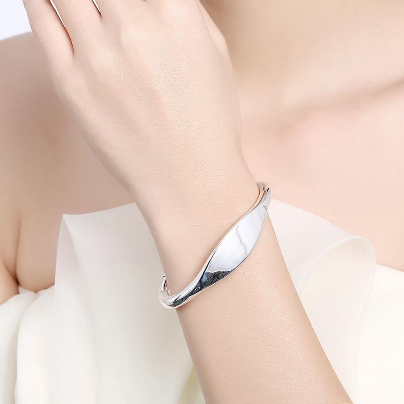 925 Sterling Silver Simple Fashion Medium Flat Bracelet Birthday Party Anniversary Gift for Daily Wear