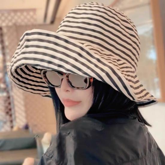 Women Sun Hat Striped Print Wide Brim UV Protection Hat Lightweight Breathable Summer Beach Basin Hat Versatile Accessory
