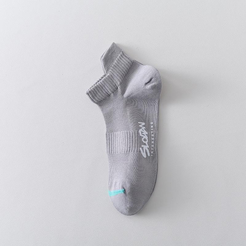 Men's Summer Thin Ear Lifting Sweat-absorbing Mesh Breathable Boneless Low Top Shallow Mouth Boat Socks