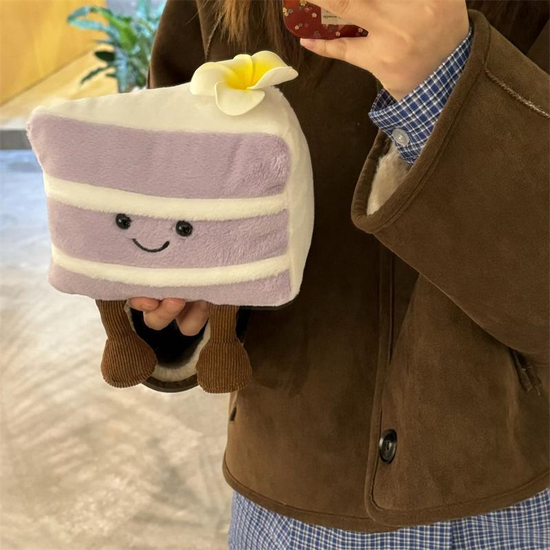Kawaii Cartoon Cake Plush Doll High Quality Soft Stuffed Fruit Strawberry Wedding Cake Simulation Food Plush Toy Home Decor