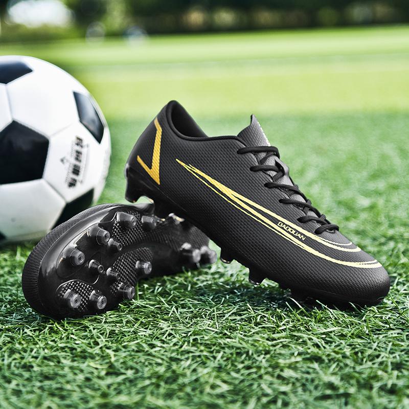 Mens Football Shoes  New Hot Selling Low Cut Anti Slip FG/TF Football Shoes Breathable Match Soccer Shoes for Man
