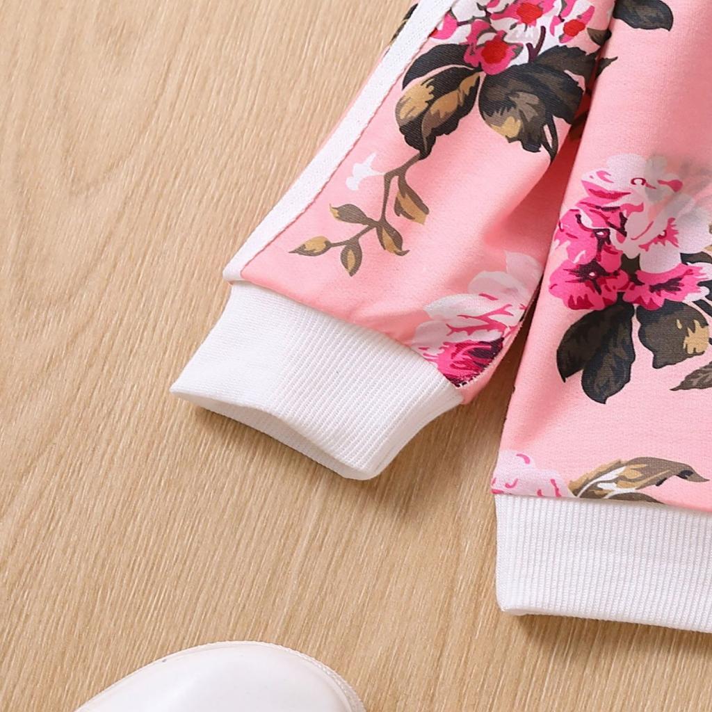 Dětský kojenecký módní minimalistický outfit