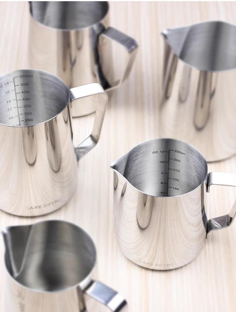 Thickened 304 Stainless Steel Latte Art Pitcher with Pointed Spout for Professional Milk Frothing.