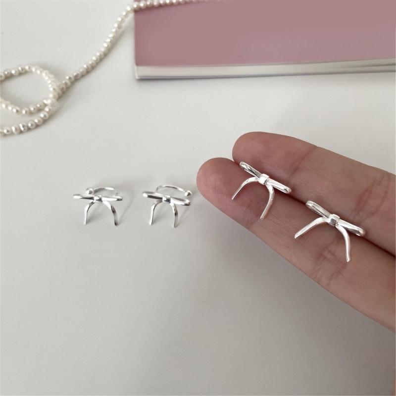 Stylish Alloy Butterfly Ear Jewelry Gift Earrings Earrings Clip Ear Studs Ornaments Suitable for Daily Outfit and Party