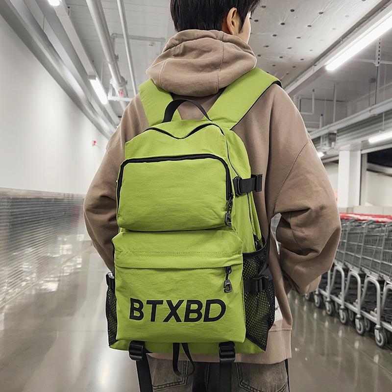 Outdoor sports and leisure large-capacity backpack, men's and women's commuter mountaineering bag, high school college student computer class bag