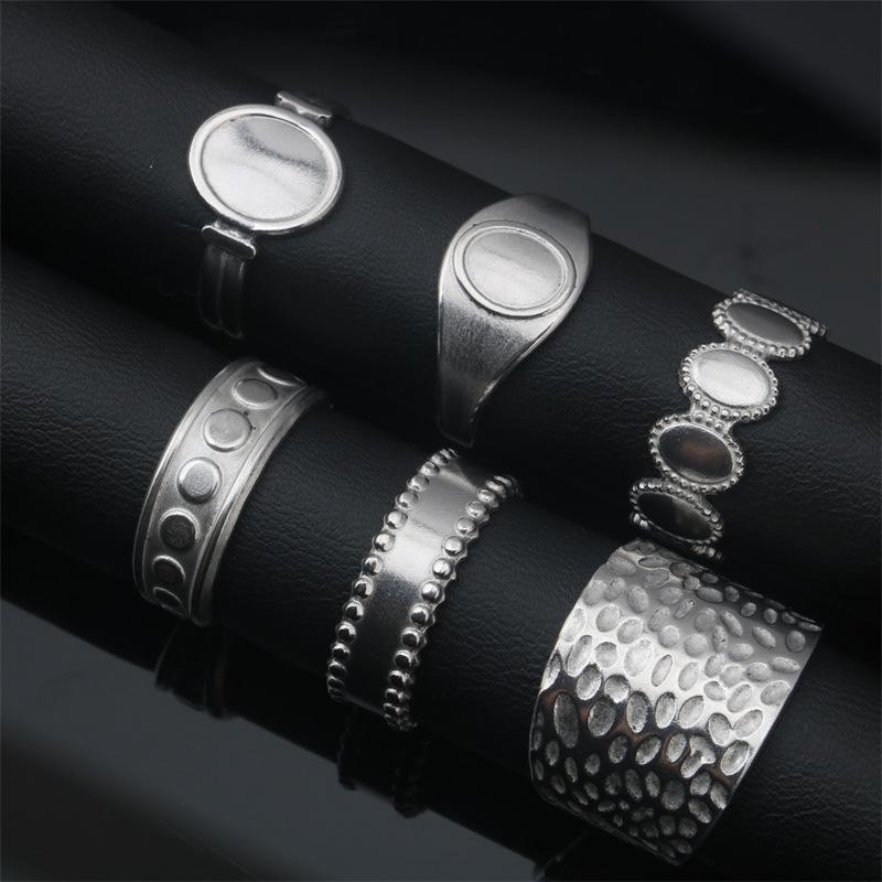 Adjustable Stainless Steel Round Pattern Ring for Men and Women - Simple Fashion Jewelry